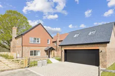 Greenacres Park, Storrington, RH20 photo 1