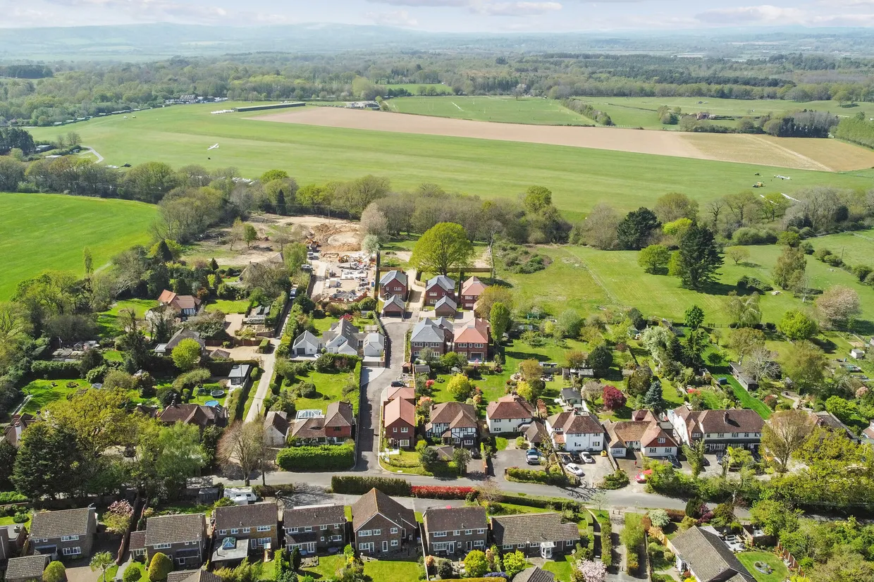 Greenacres Park, Storrington, RH20 photo 15