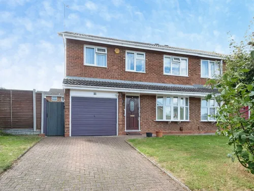 Swift Close, Newport Pagnellphoto