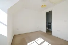 Oaklands Avenue, Amesbury, Salisbury