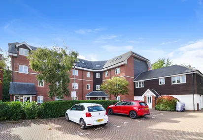 Wharf Way, Hunton Bridge, WD4