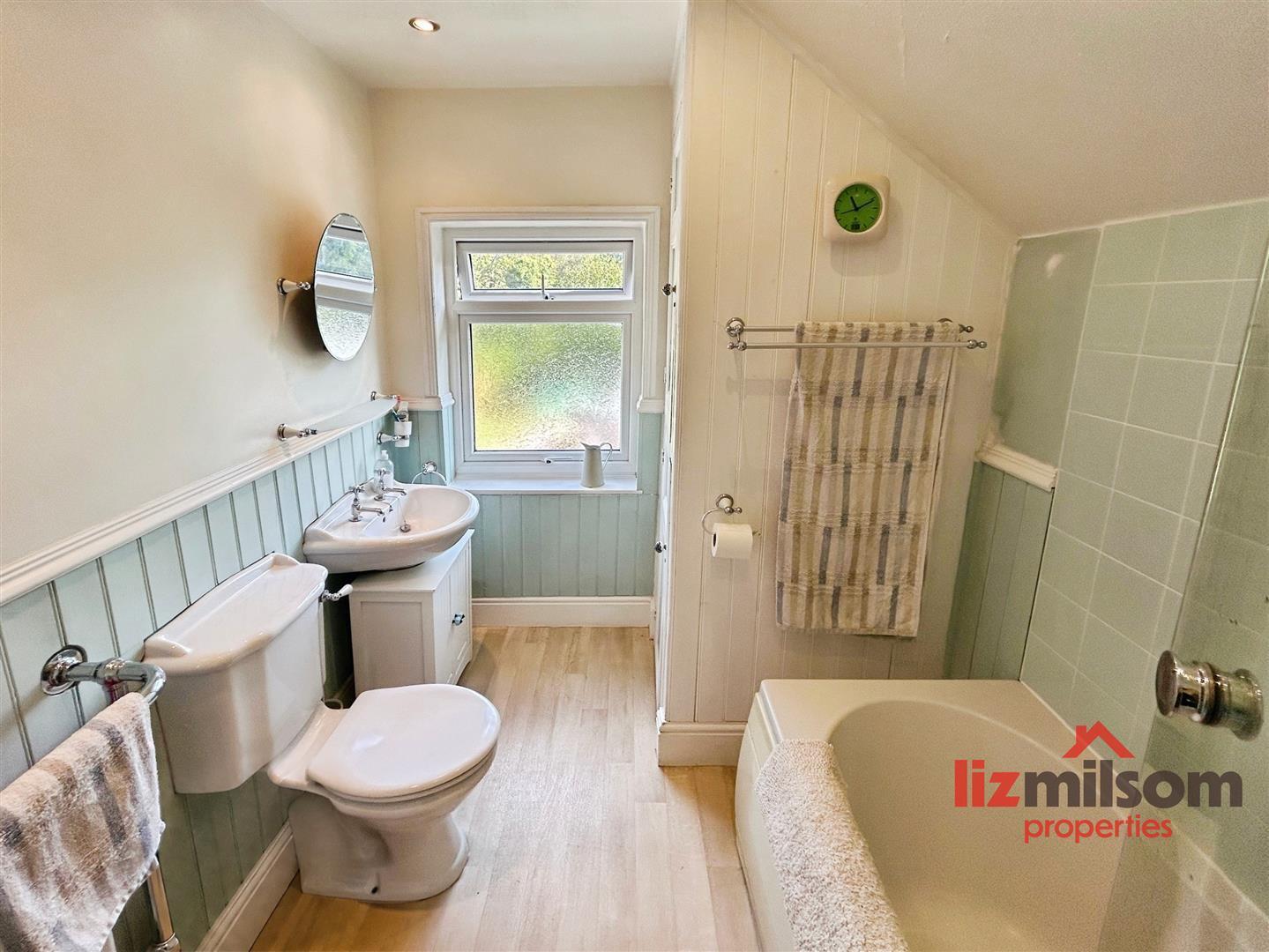Myrtle Grove, Park Road, Moira, Swadlincote Image 23