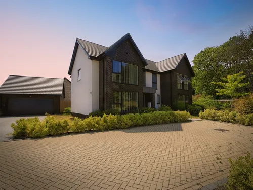 Tarka Grove, Hampton Water, Peterboroughphoto