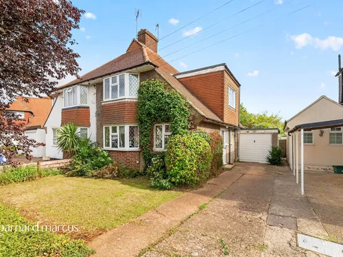 Knightwood Crescent, New Maldenphoto