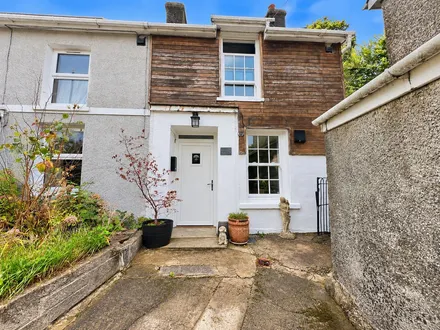Cwrtnewydd, Llanybydder, SA40