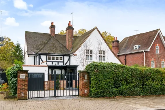 The Bishops Avenue Lodnon N2