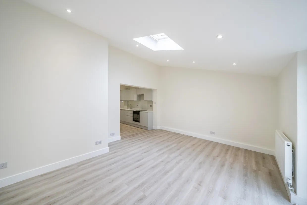 Chestnut Road London SW20 photo 5