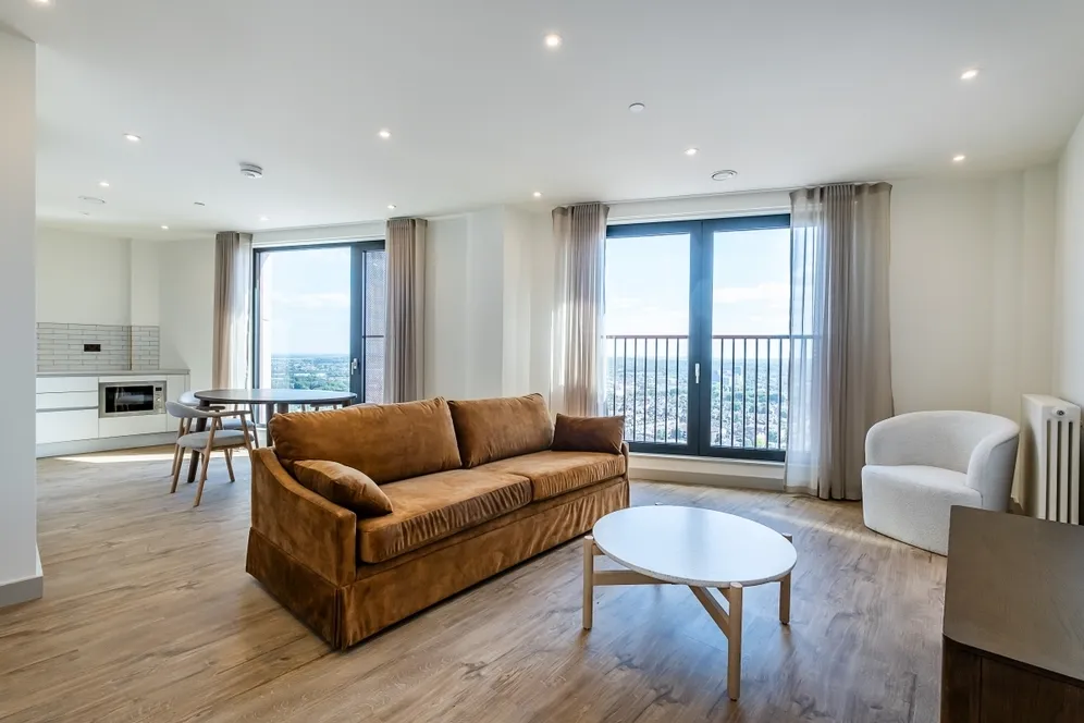 The Eades, 11 Selborne Road London E17 photo 2