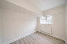 Chestnut Road London SW20 photo 9
