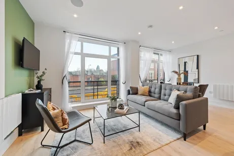 Pyrcroft Road Weybridge KT16
