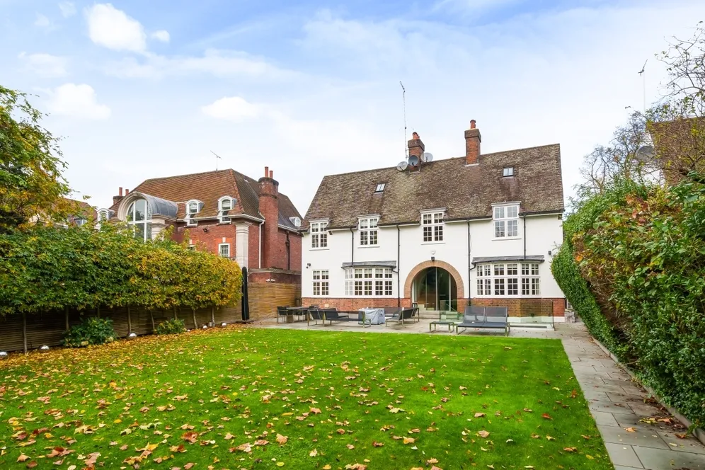 The Bishops Avenue Lodnon N2 photo 24