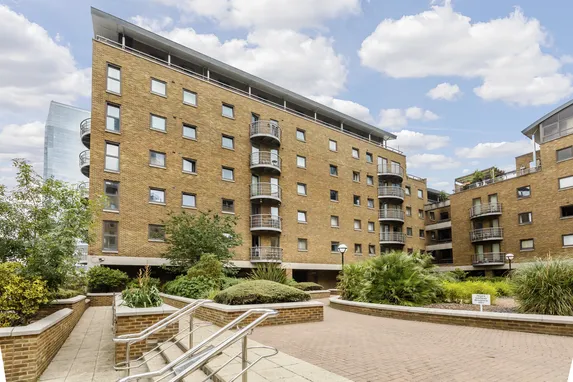 Meridian Place, London, E14