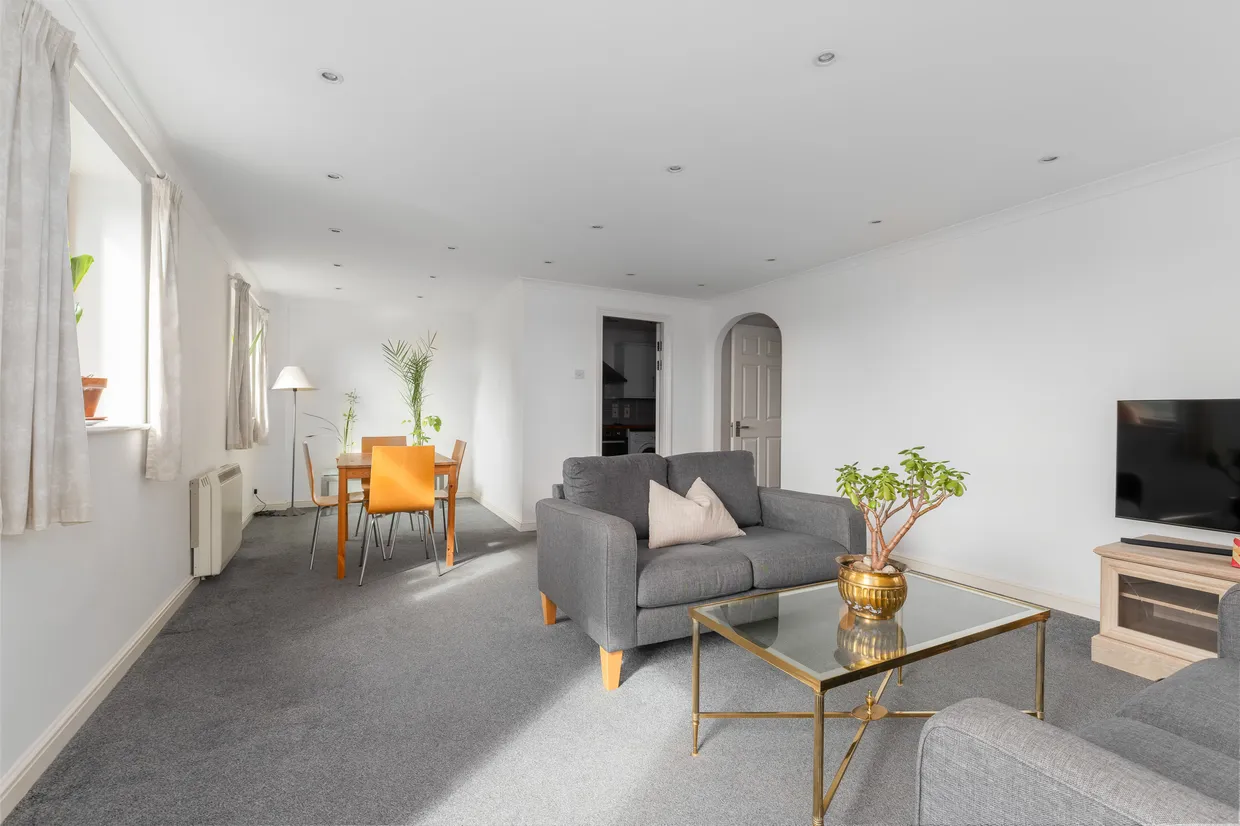 Meridian Place, London, E14 photo 4