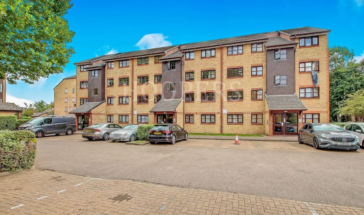 Swallow Drive, London, NW10