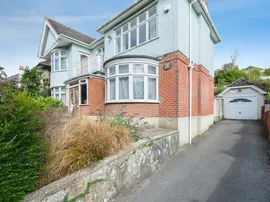 Queens Park Avenue, Bournemouth photo