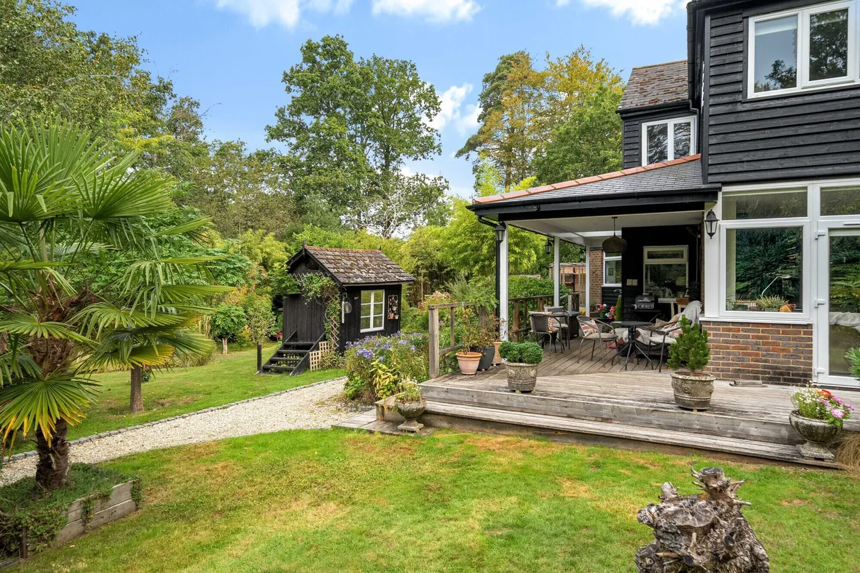 Crosswater Lane, Churt, Farnham, GU10 photo 24
