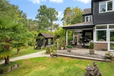 Crosswater Lane, Churt, Farnham, GU10 photo 24
