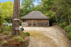 Crosswater Lane, Churt, Farnham, GU10 photo 28