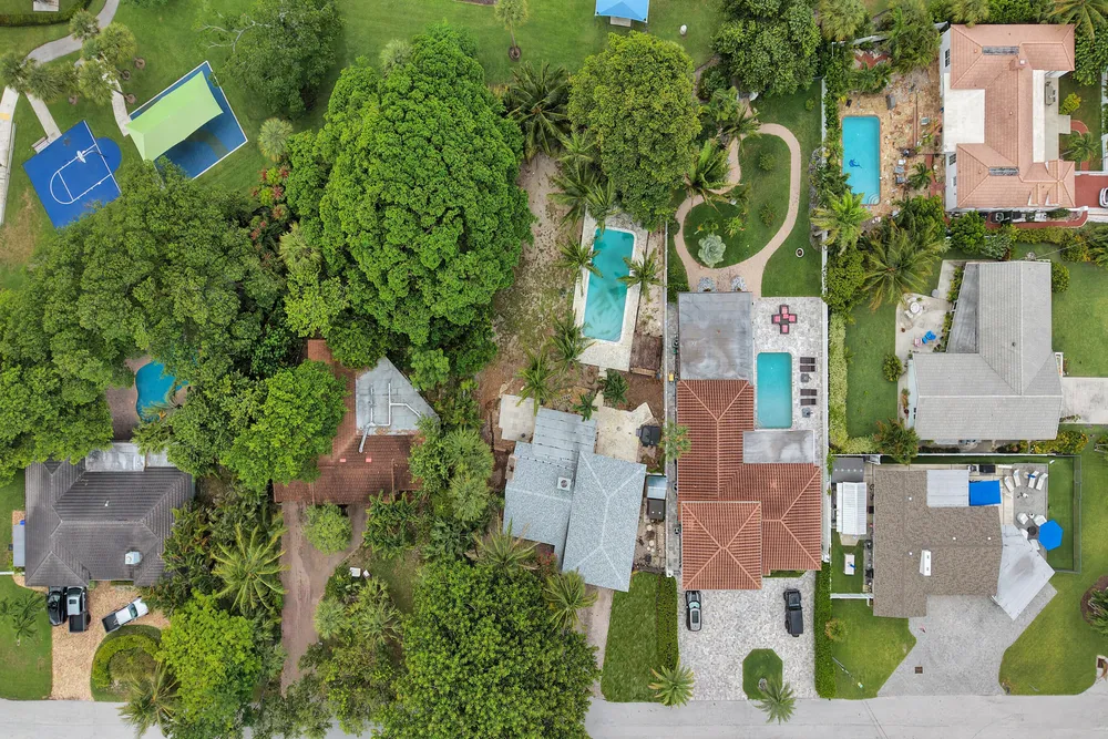 460 SE 18th Ave, Deerfield Beach, FL 33441