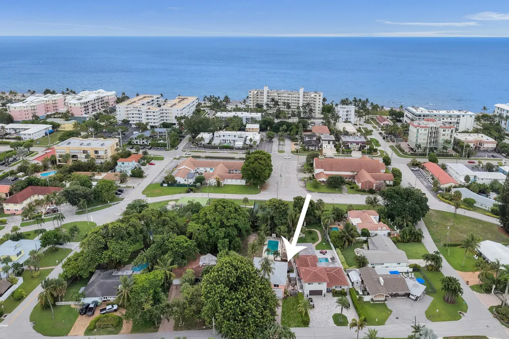 460 SE 18th Ave, Deerfield Beach, FL 33441