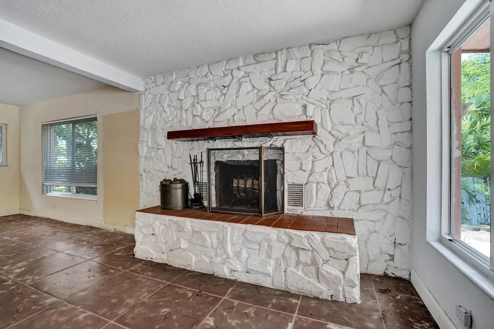 460 SE 18th Ave, Deerfield Beach, FL 33441
