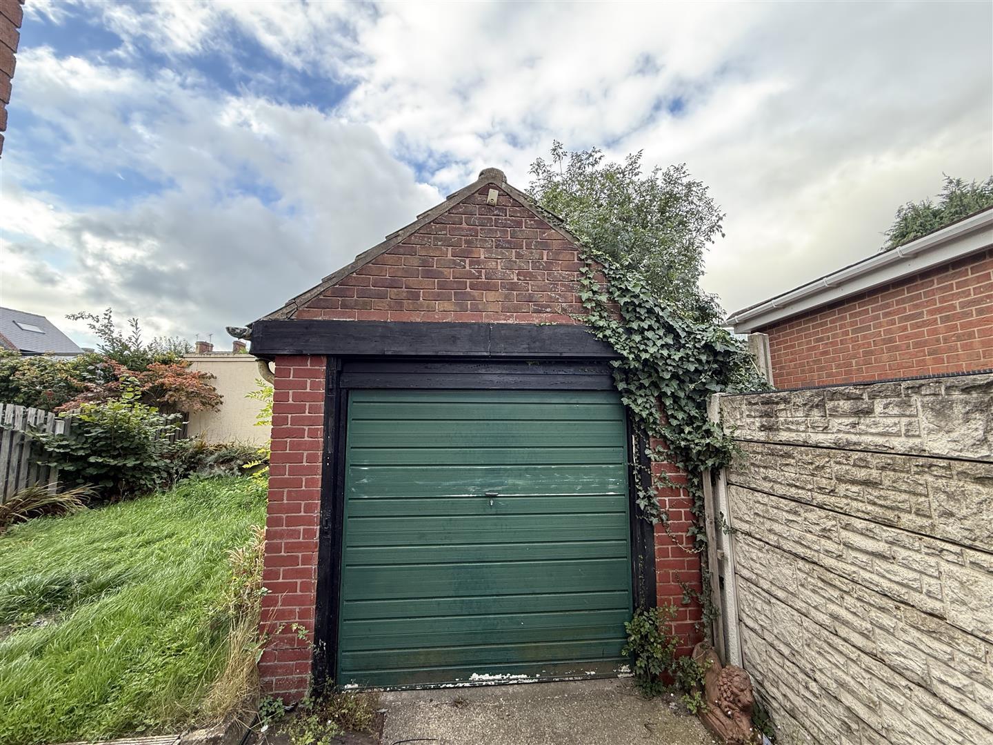 Pleasant Close, Sheffield Image 21