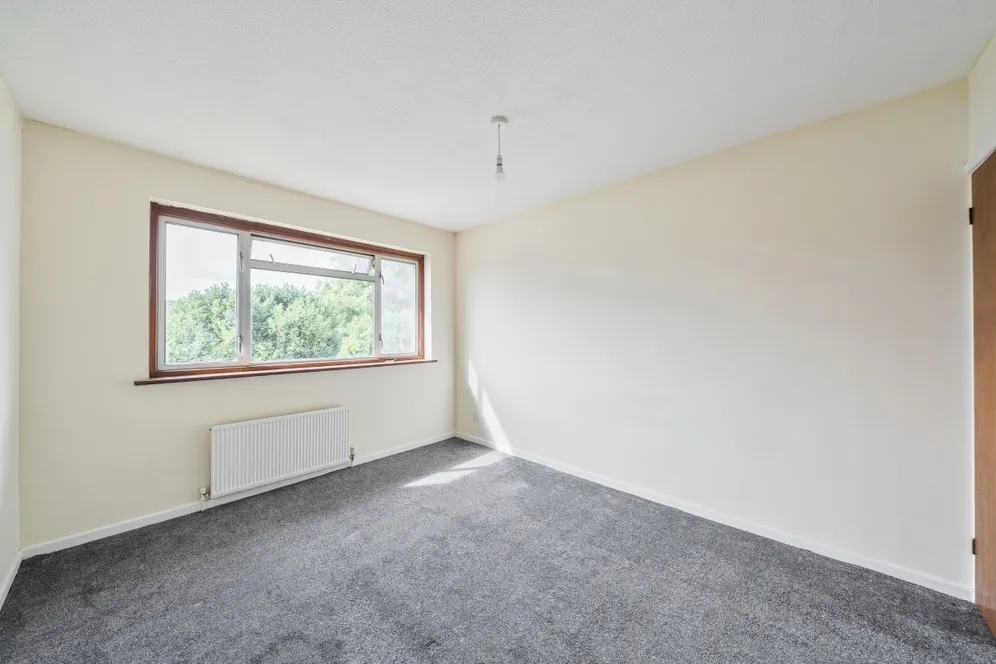 Chantry Lane London Colney AL2 photo 3
