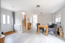 Mill Road, Epsom KT17 photo 5