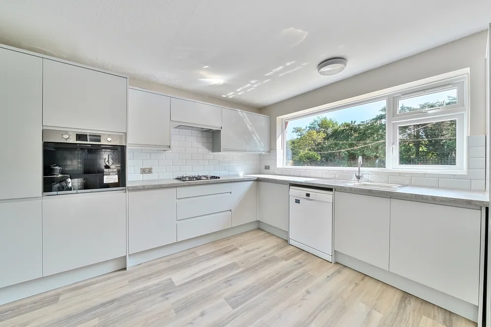 Balcombe Road Haywards Heath RH16 photo 2