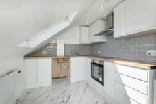 Gambole Road Tooting SW17 photo 5