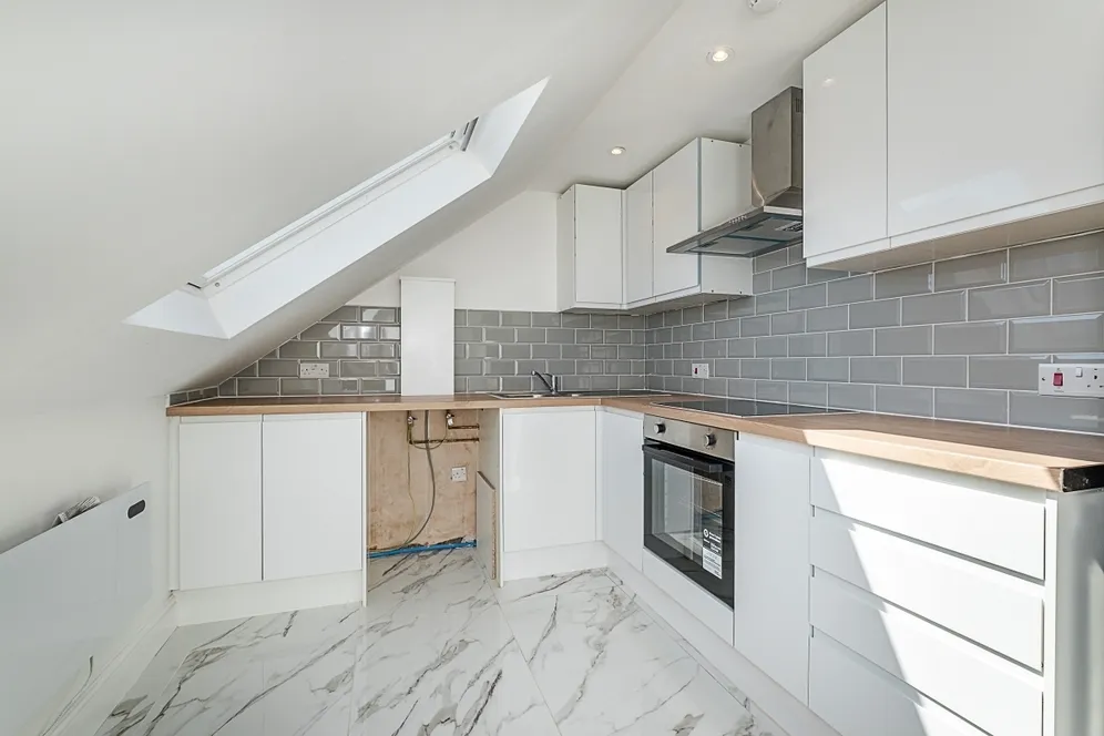 Gambole Road Tooting SW17 photo 5