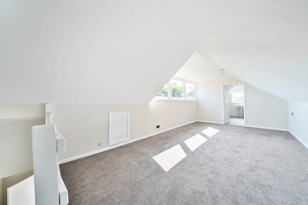 Balcombe Road Haywards Heath RH16 photo 4