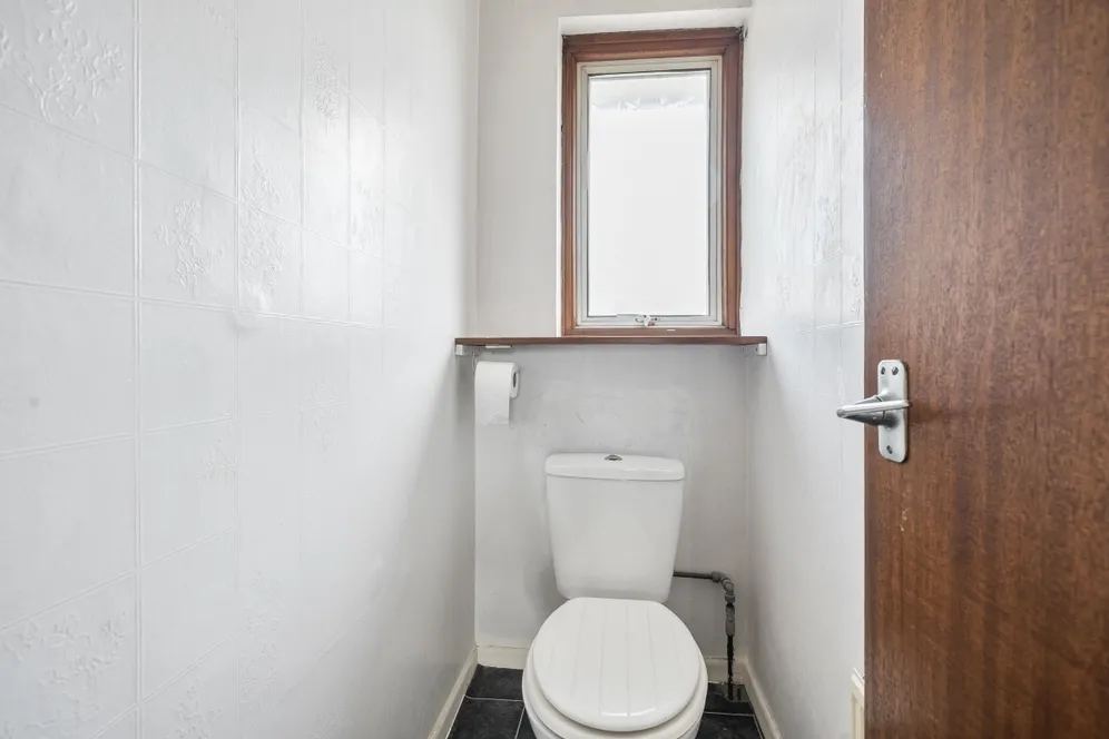 Chantry Lane London Colney AL2 photo 10