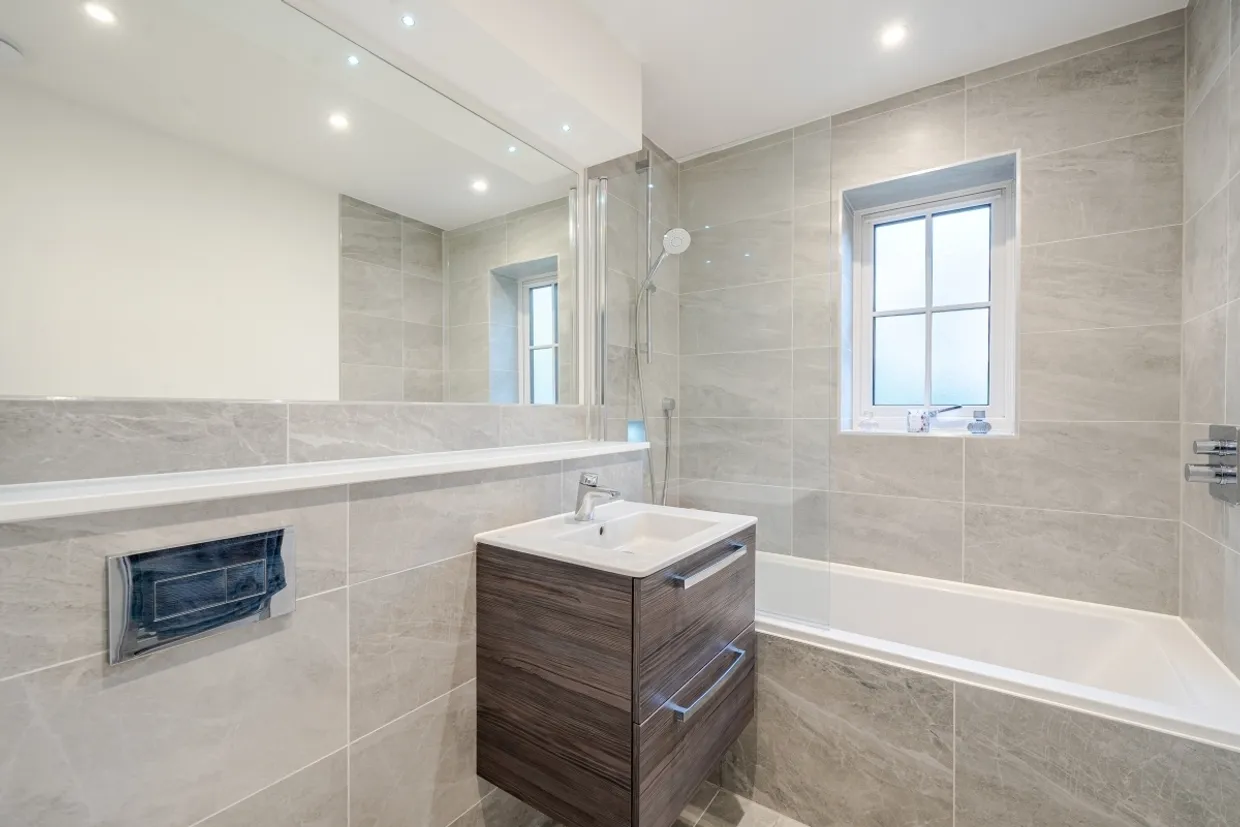 Mill Road, Epsom KT17 photo 11
