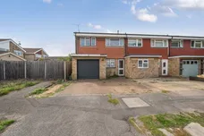 Chantry Lane London Colney AL2 photo 15