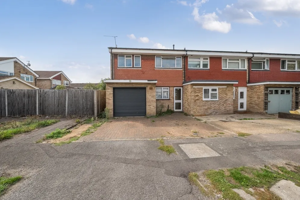 Chantry Lane London Colney AL2 photo 15