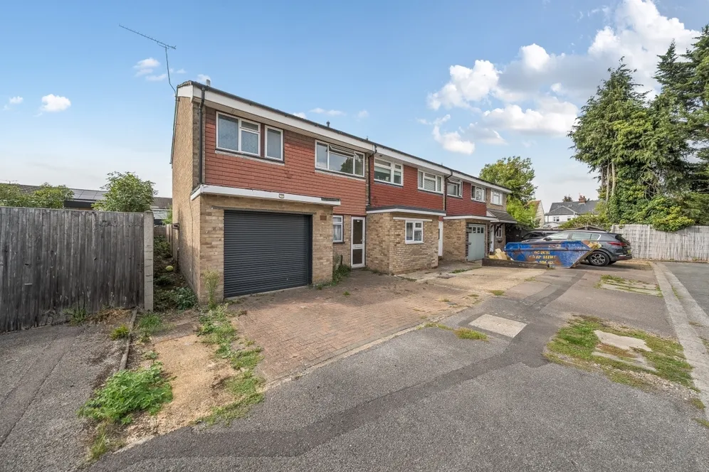 Chantry Lane London Colney AL2 photo 16