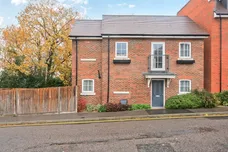 Mill Road, Epsom KT17 photo 18