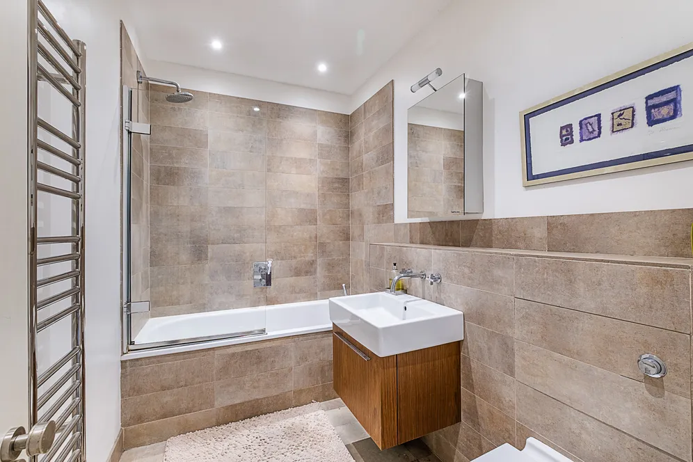Model Cottages, London, SW14 photo 16
