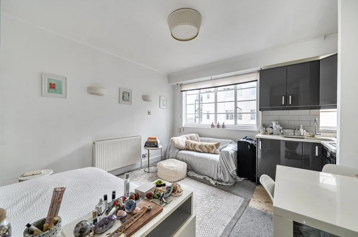 Sloane Avenue, Chelsea, London, SW3