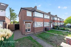 Harvest Road, Feltham