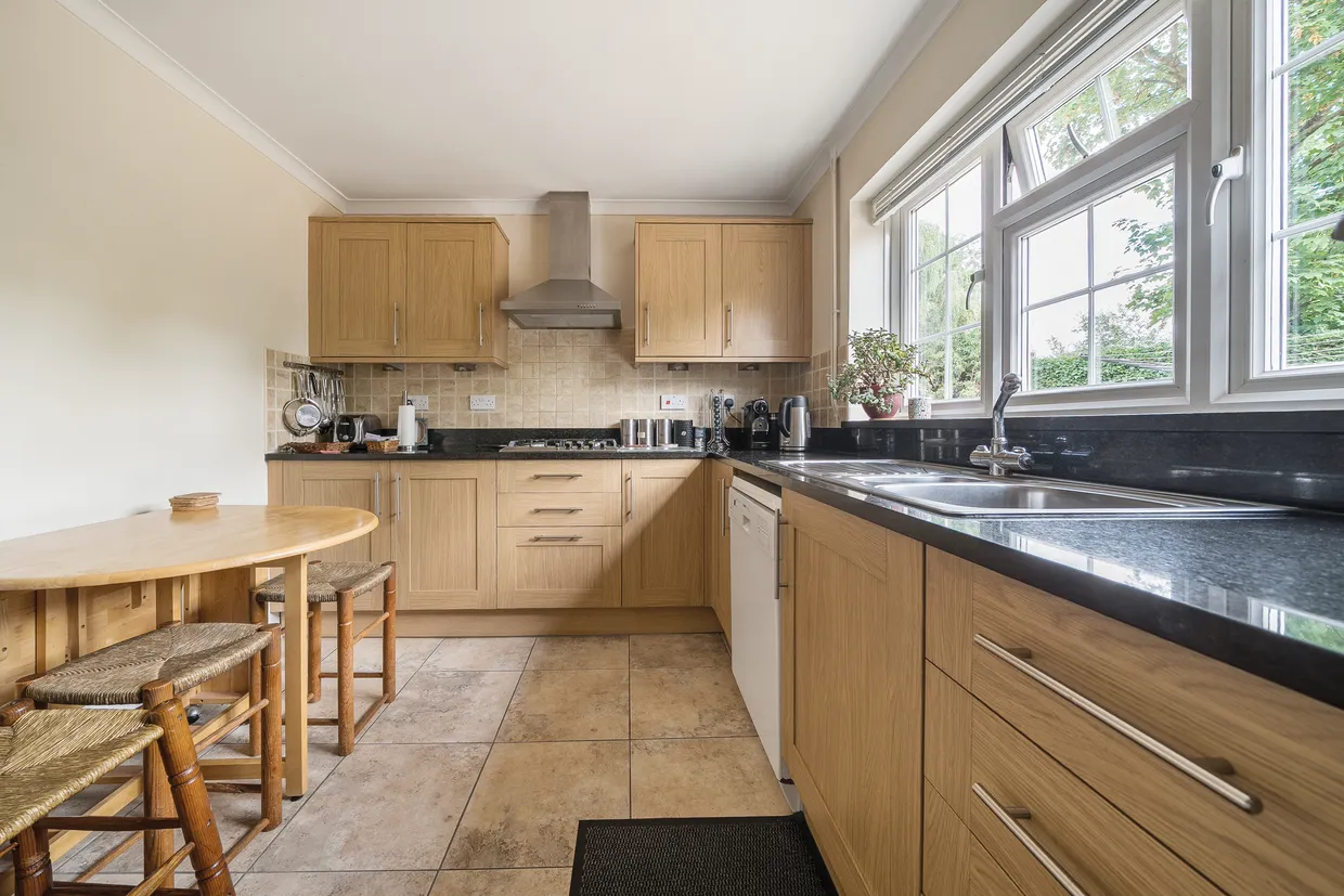 The Binghams, Maidenhead, SL6 photo 3