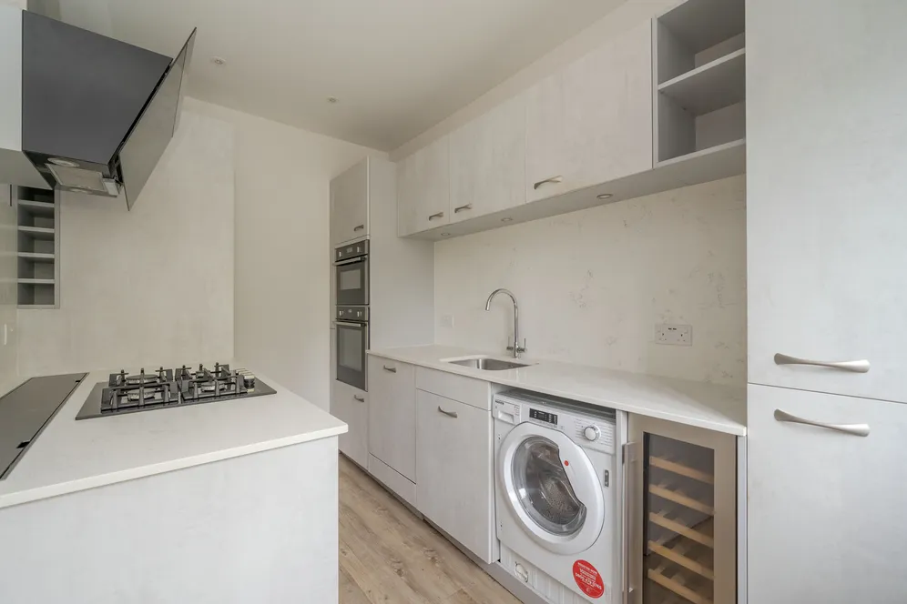 Gunnersbury Avenue, Ealing, W5 photo 6