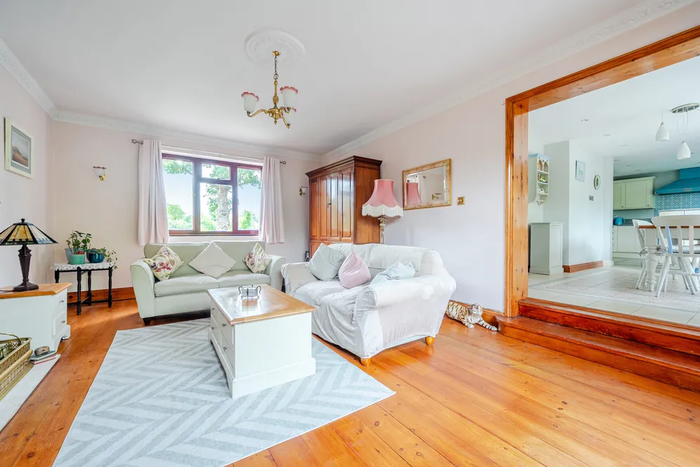 Ray Mill Road West, Maidenhead, SL6 photo 2