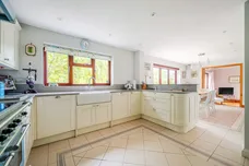 Ray Mill Road West, Maidenhead, SL6 photo 4