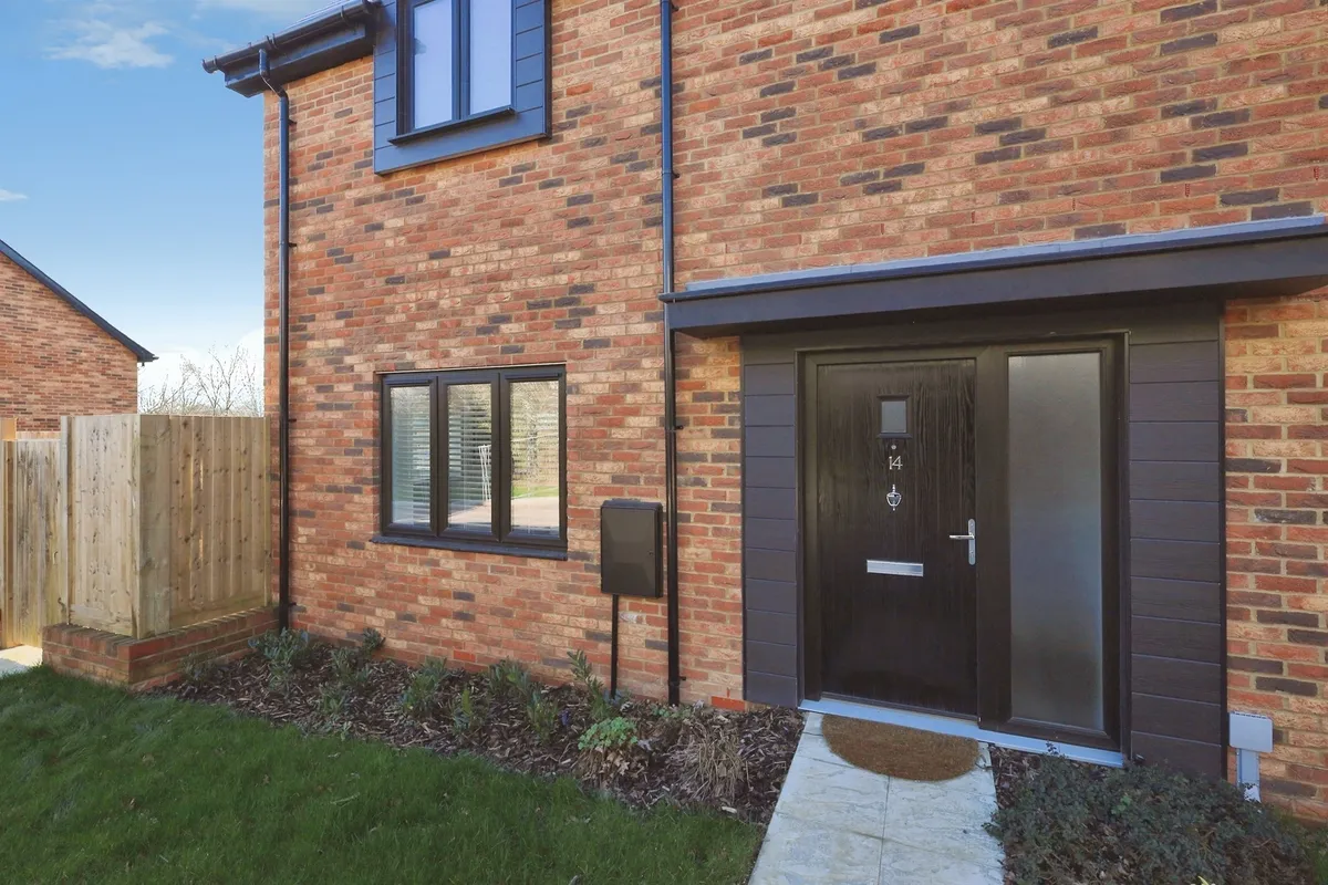 Farm Field Place, Herstmonceux, Hailsham