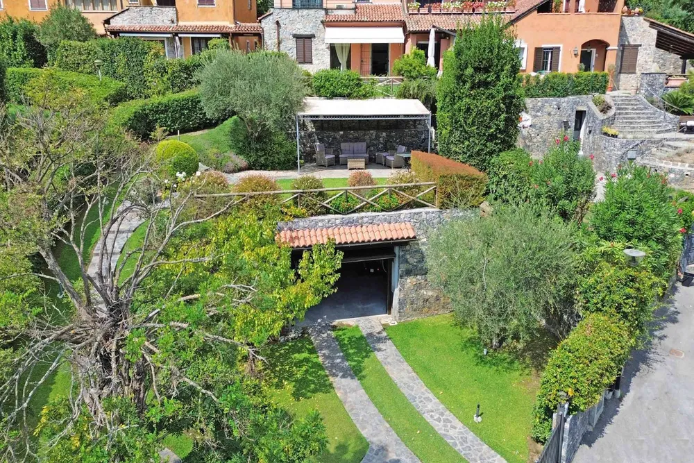 via Bosco di Carlo, Garlenda, Liguria