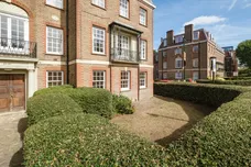 Fortis Green, London, N10 photo 12
