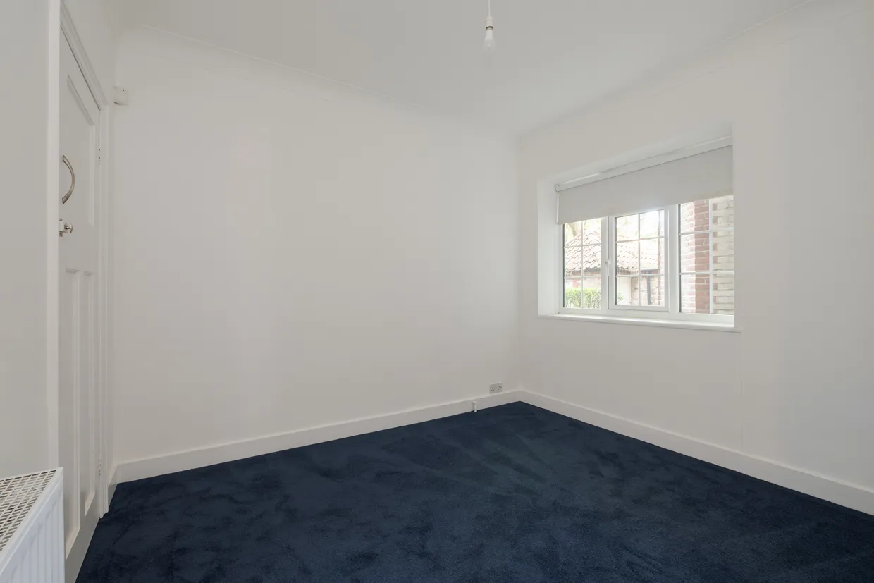 Fortis Green, London, N10 photo 21