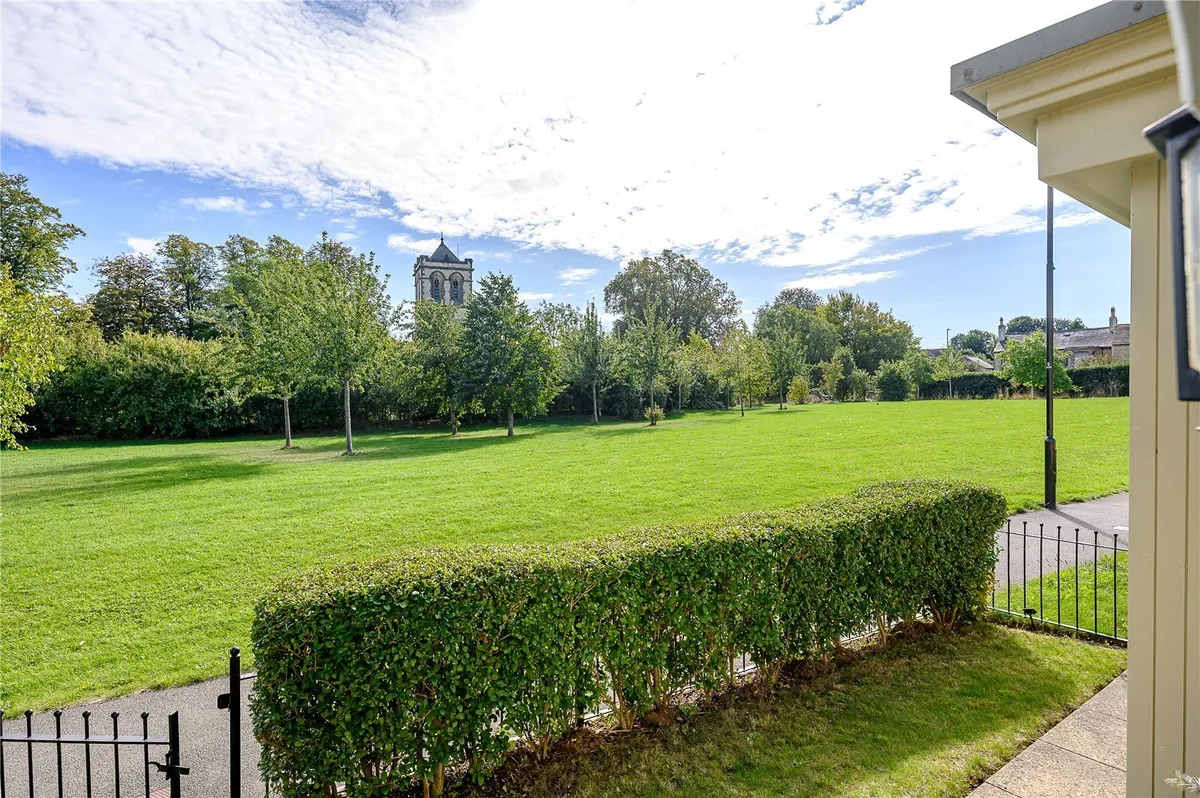 Riverside Walk, Boston Spa, LS23